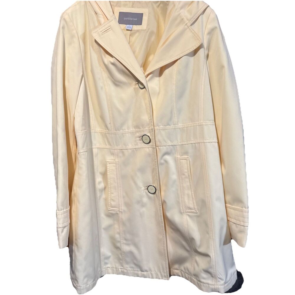 Craft and barrow women’s yellow hooded button down jacket  Large